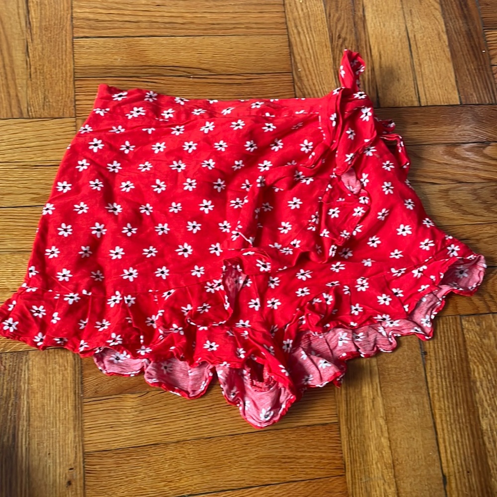 ZARA Linen Red Floral Skort that ties up.